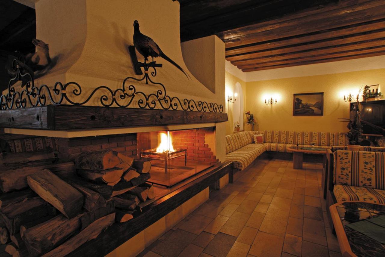 באד גויסרן Appartementhaus Dachsteinblick Mit Indoorpool Und Sauna מראה חיצוני תמונה